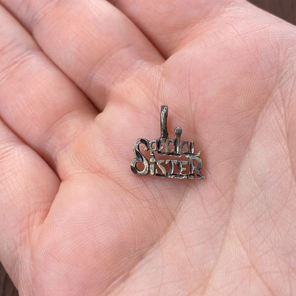 Vintage 925 Sterling Silver "Special Sister" Pendant Bracelet Charm
